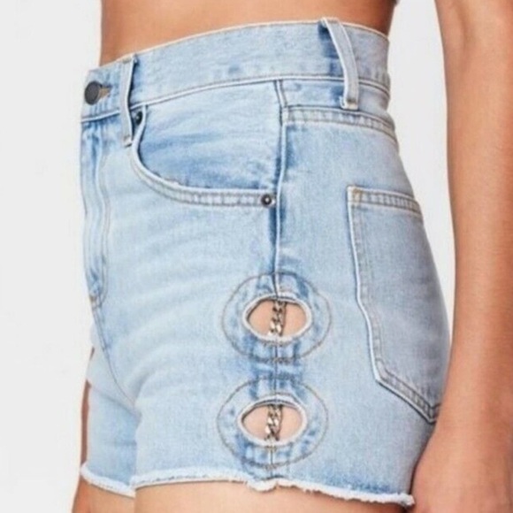 CARMAR LF Shorts - Picture 1 of 16